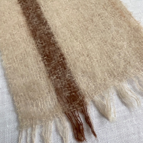 Highlands Made in Scotland Mohair Wool Hand Made Scarf 9”x70” NWOT - Picture 10 of 11